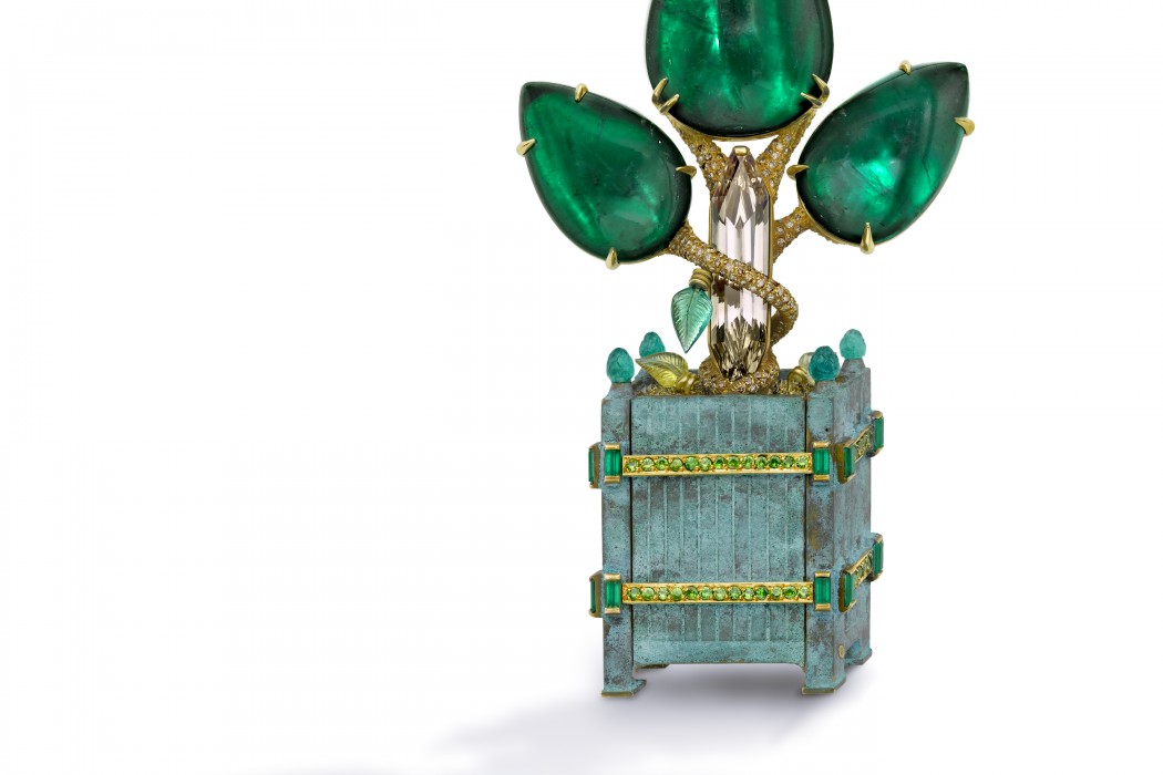 Brooch_The Emerald Tree