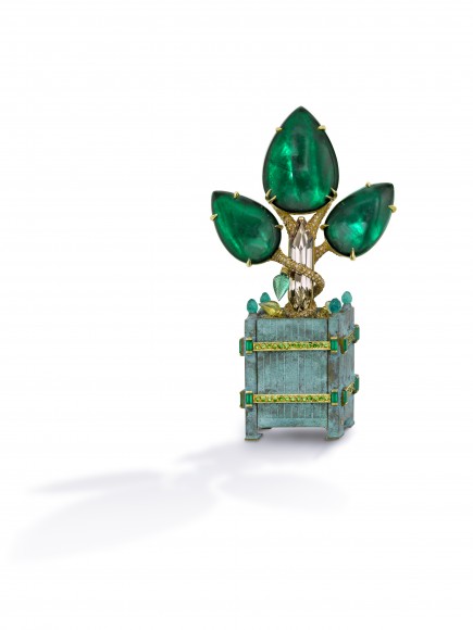 Brooch_The Emerald Tree