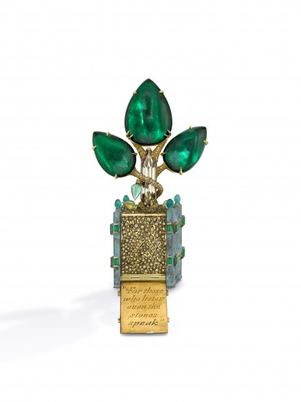 Brooch_The Emerald Tree Opened