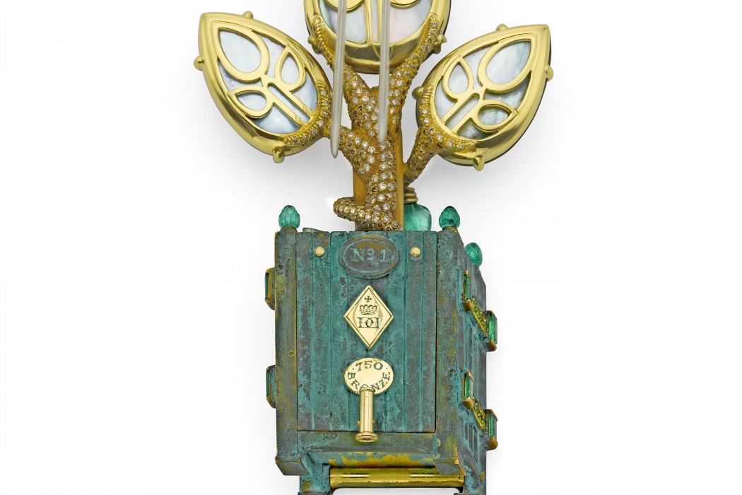 Brooch_The Emerald Tree_Back Image