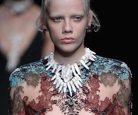Every Gorgeous Detail You Need to See From Valentino’s Spring 2016 Collection