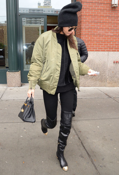 6018403a24_kendall-jenner-leggings-over-the-knee-boots-h724