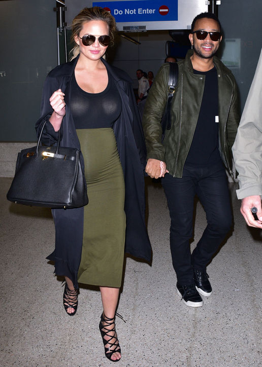 b38febf321_chrissy-teigen-maternity-style-pencil-skirt-h724
