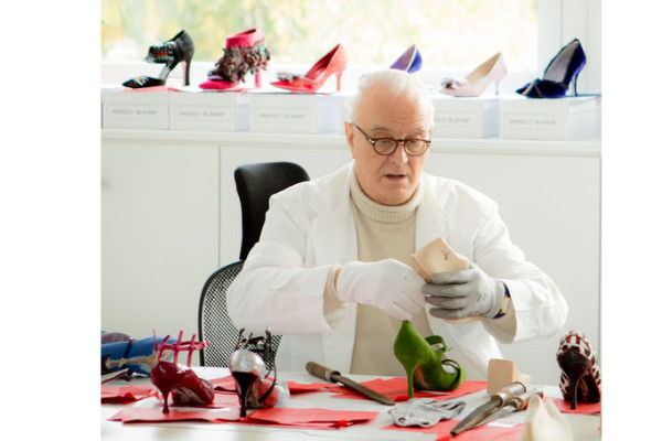 Carrie Bradshaw’s Fashion Fairy Godfather Is Getting His Own Documentary